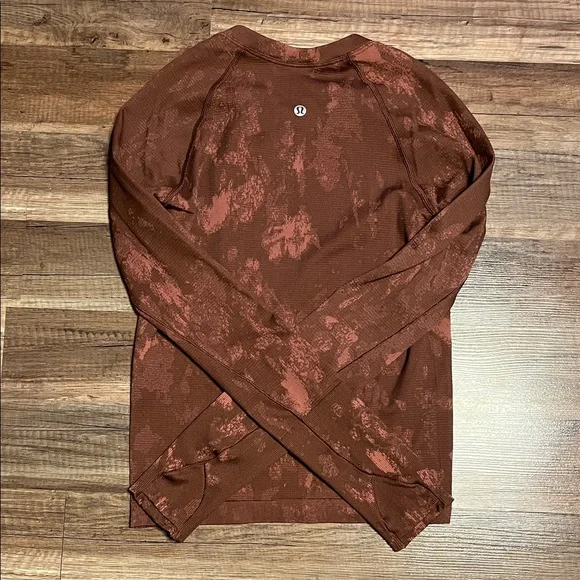 lululemon athletica Brown Tie-Dye Long Sleeve Tee - Picture 2 of 5